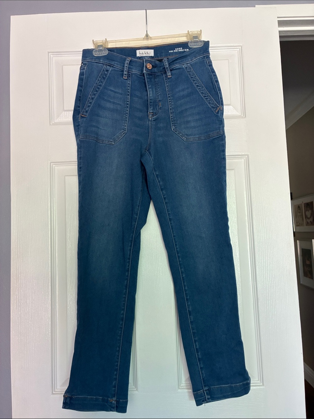 Nicole Miller, New York, Soho, high rise ankle slim  Straight Leg Jeans